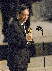 Ang Lee freut sich über seinen Regie-Oscar